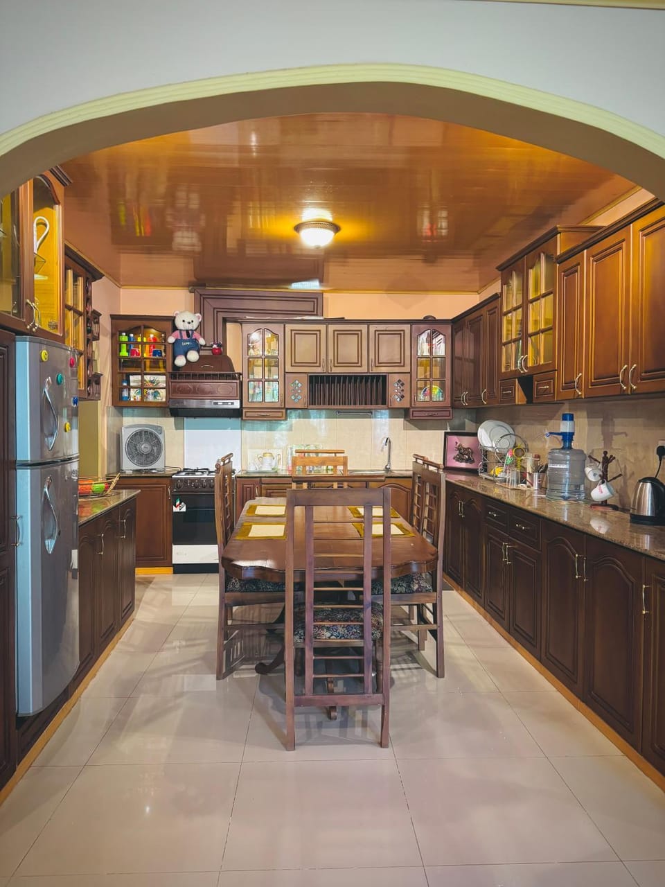 Dining area, dishwasher, minibar, oven, toaster, kitchen