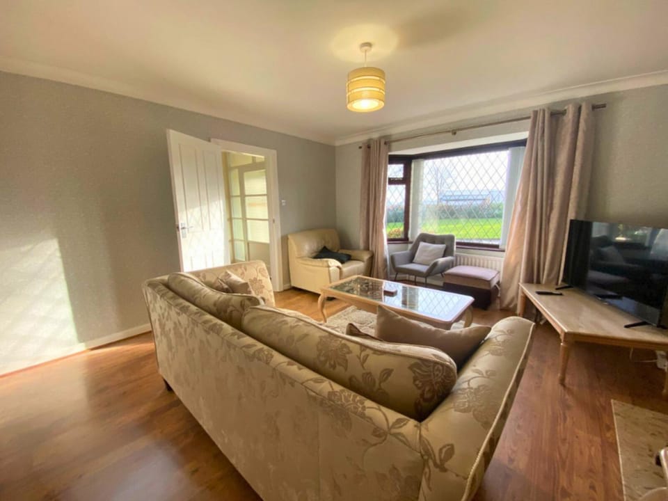 17 The Park House in Douglas