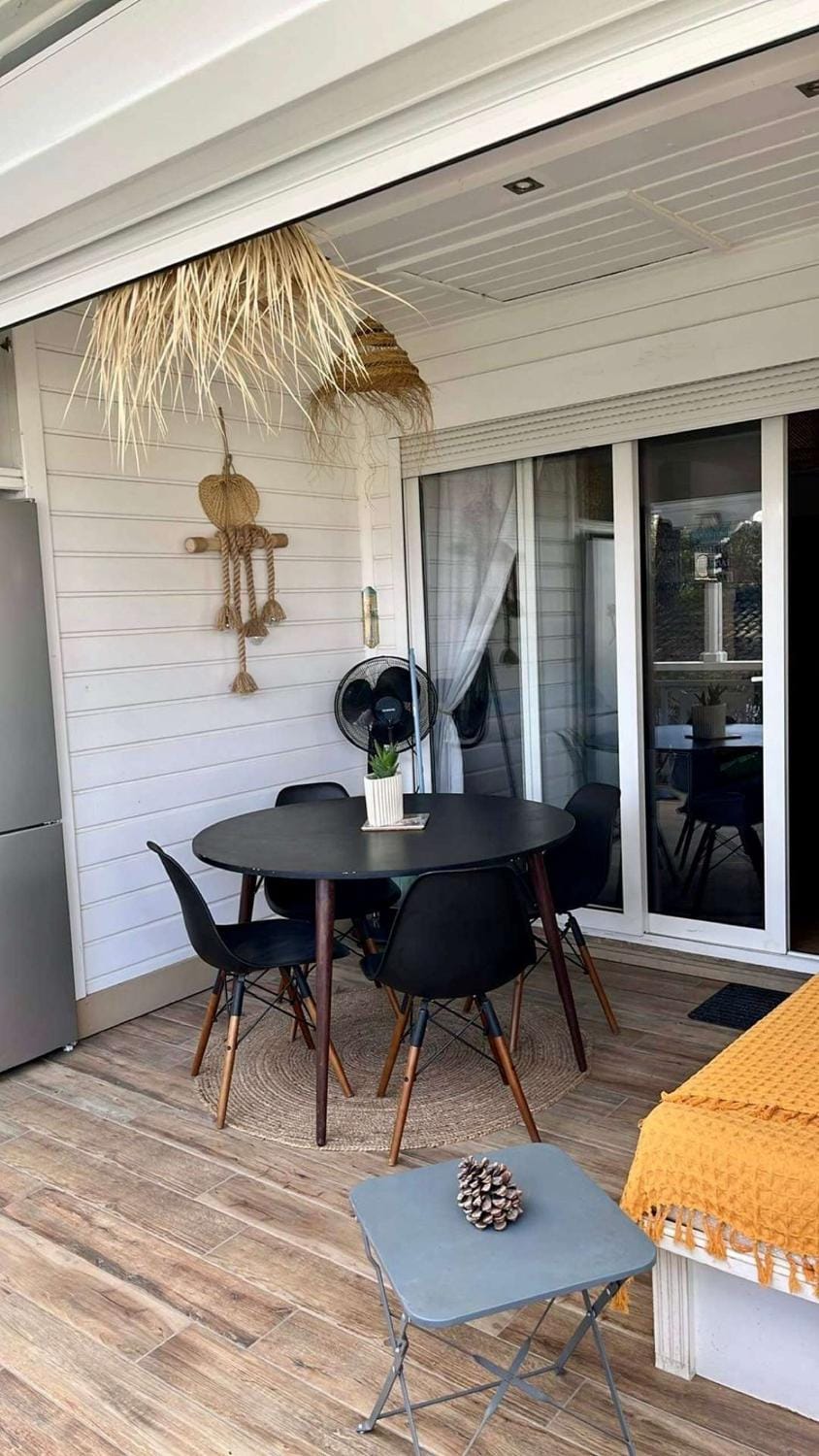 Balcony/Terrace, Dining area