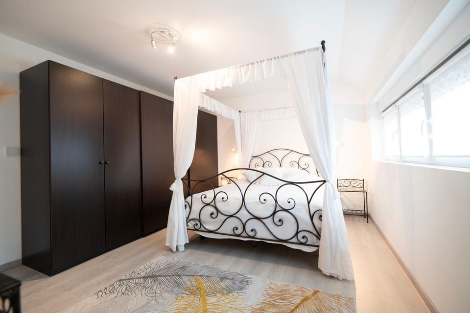 Living room, wardrobe