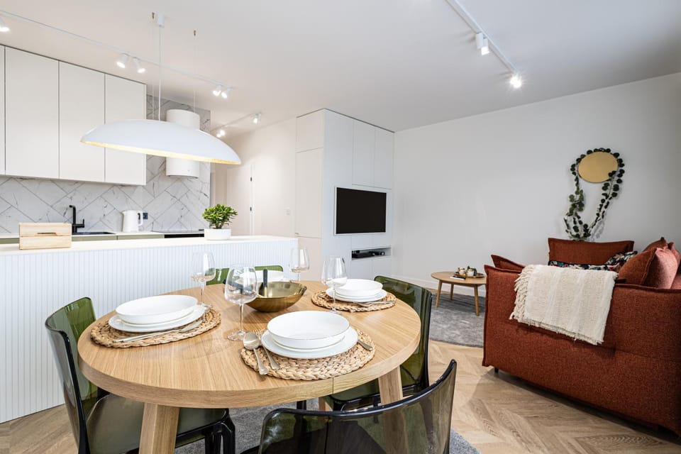 TV and multimedia, Kitchen or kitchenette, kitchen