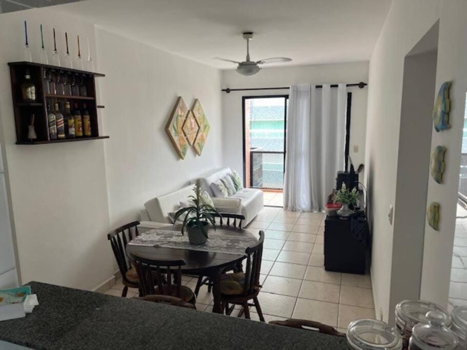 Living room, Dining area, Drinks