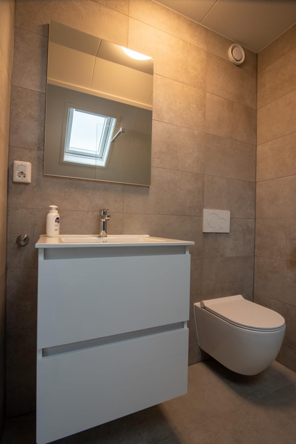 Toilet, Bathroom