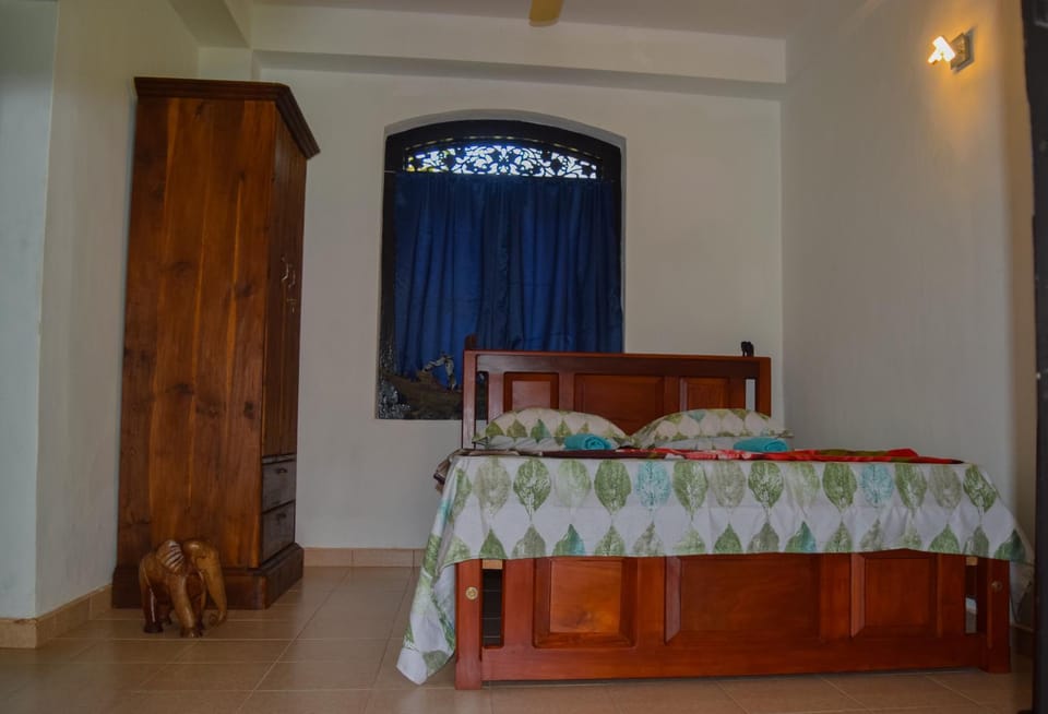 Hansaj Resort Hotel in Hikkaduwa