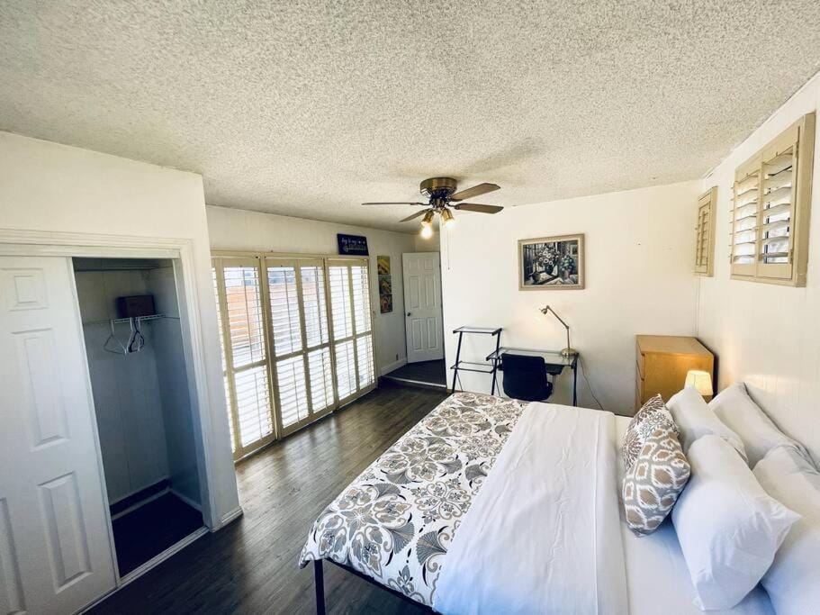 202 Spacious Hayward Entire 4BR SFH House in Hayward