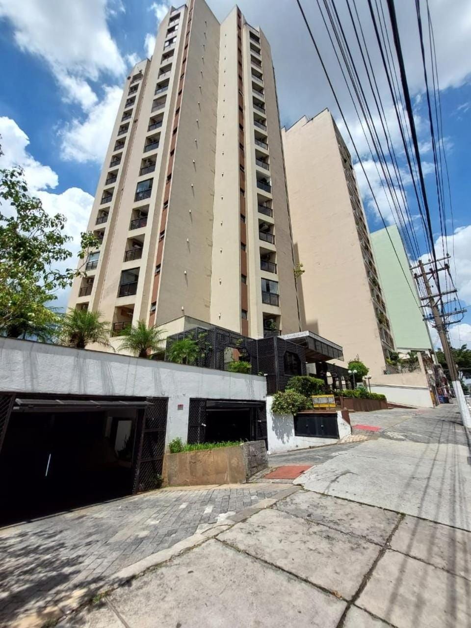Property building, Facade/entrance