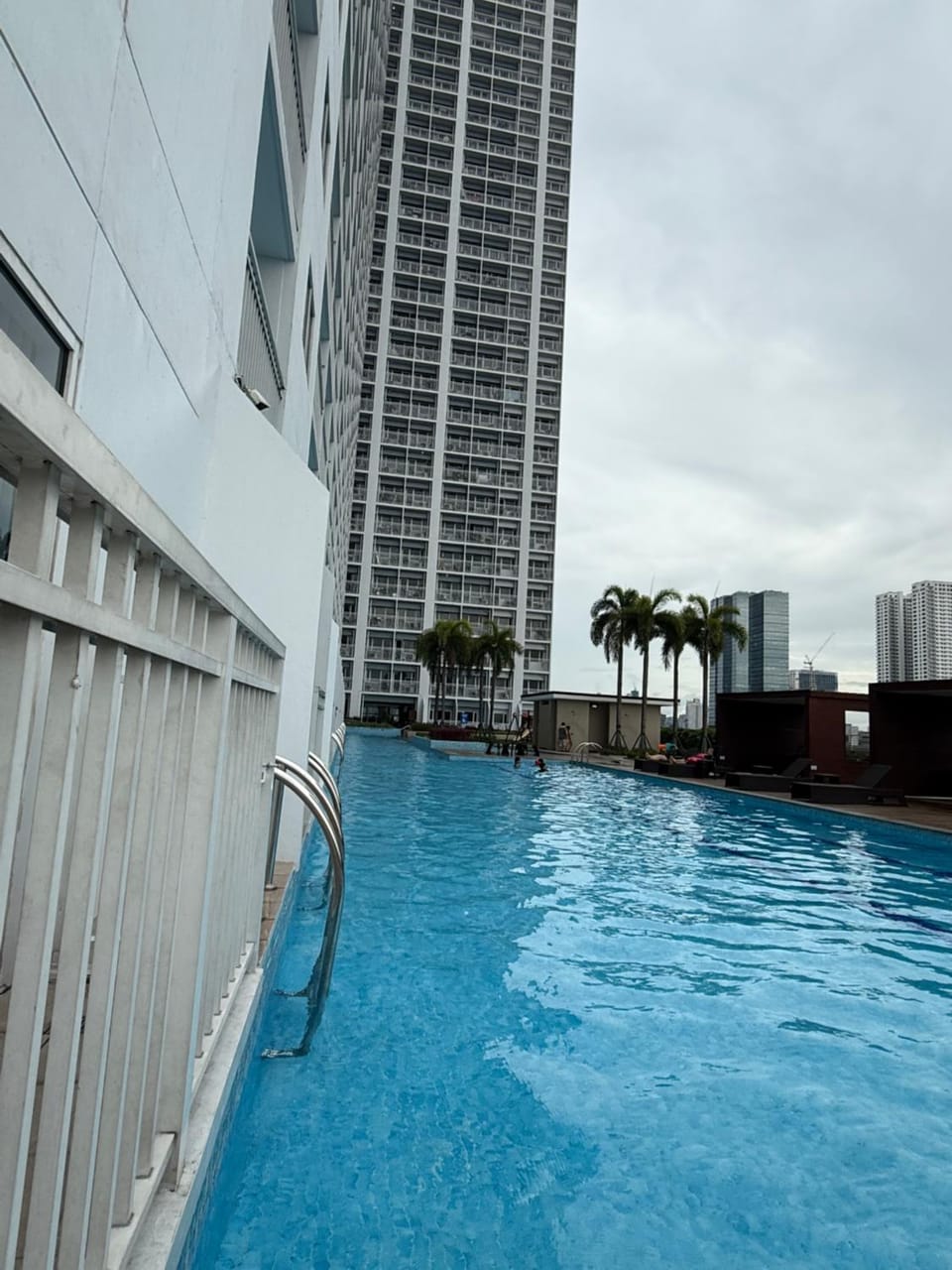 2 Bedroom Condo SMDC Breeze Residences Apartment in Pasay
