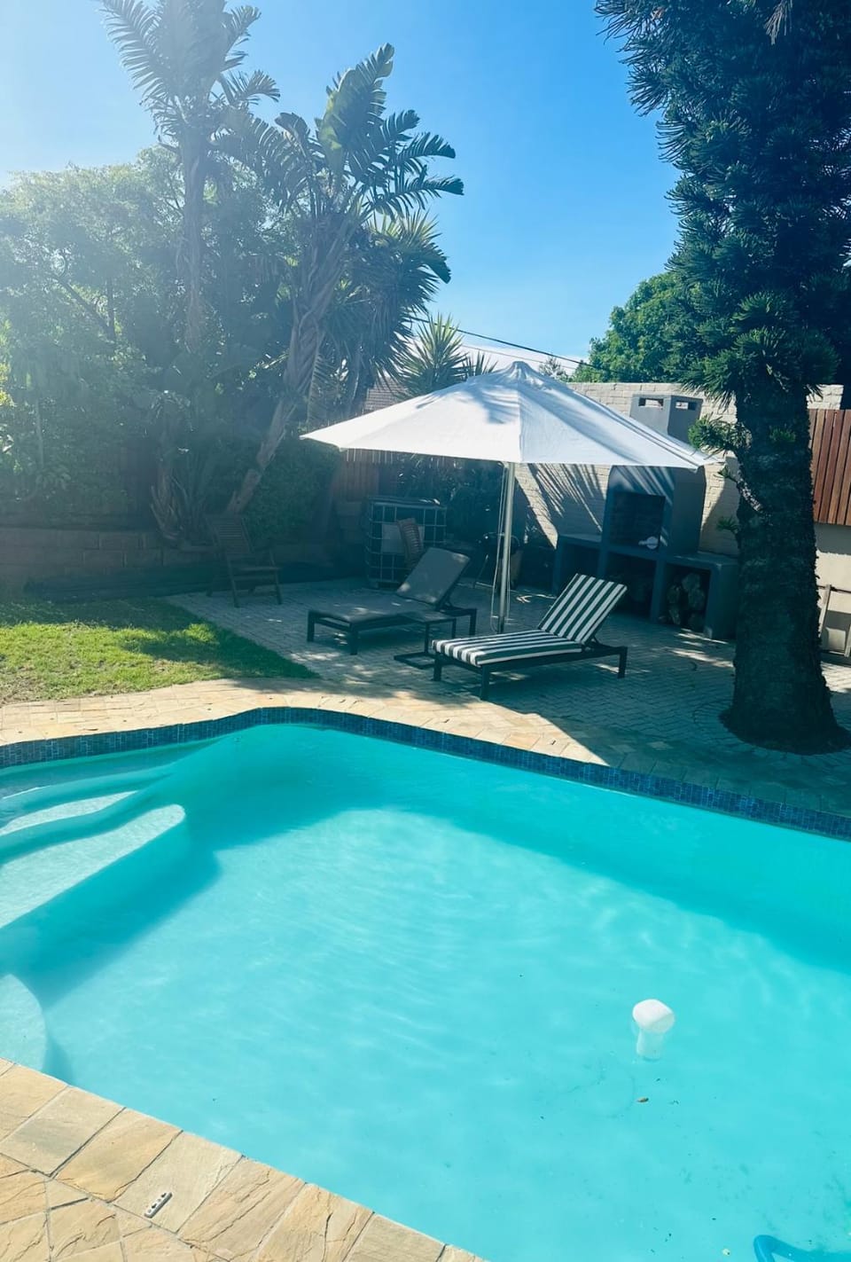 Tranquil Pool View Bed and Breakfast in Cape Town