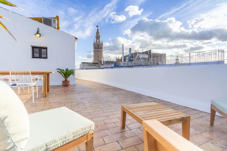 Nearby landmark, Day, View (from property/room), Balcony/Terrace, Balcony/Terrace, City view