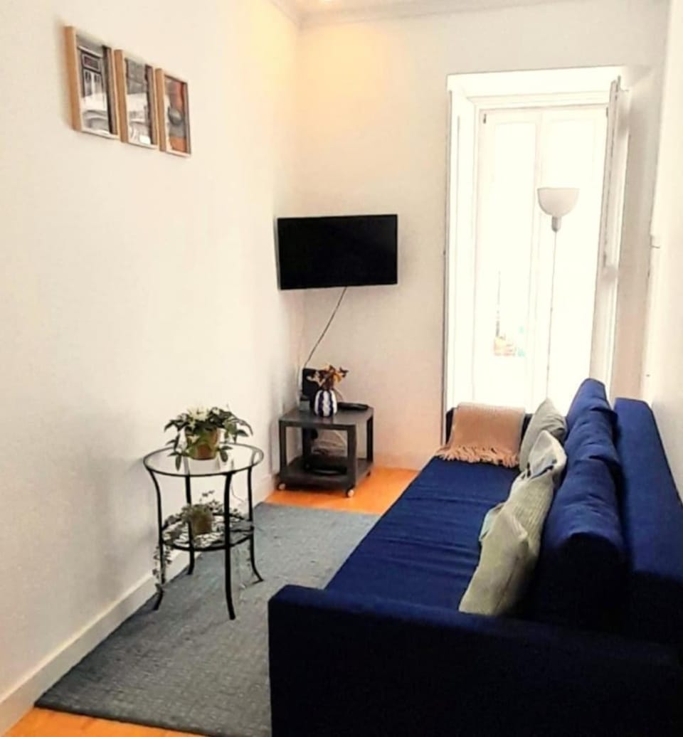 Lisbon Charming Santos Apartment w/ Patio Apartment in Lisbon