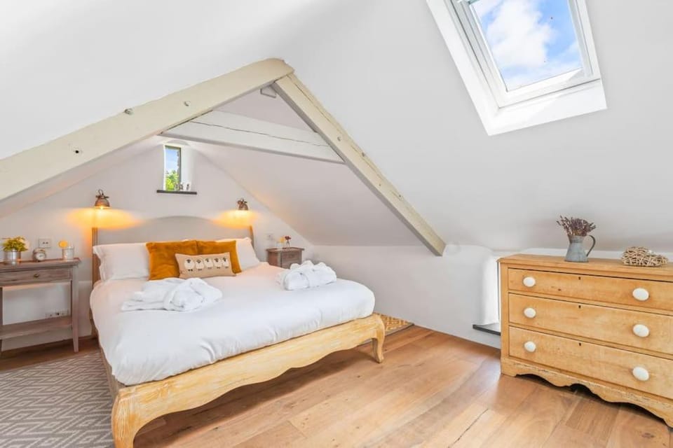 Luxury self-contained cottage for two with hot tub House in Teignbridge