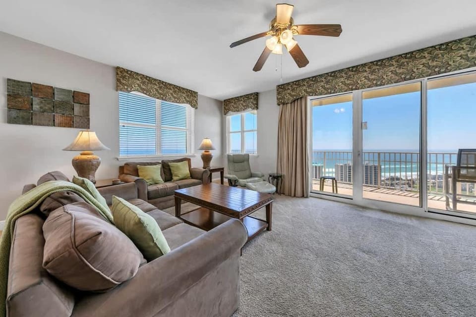 Patio, Day, Natural landscape, View (from property/room), Balcony/Terrace, Living room, Seating area, Sea view