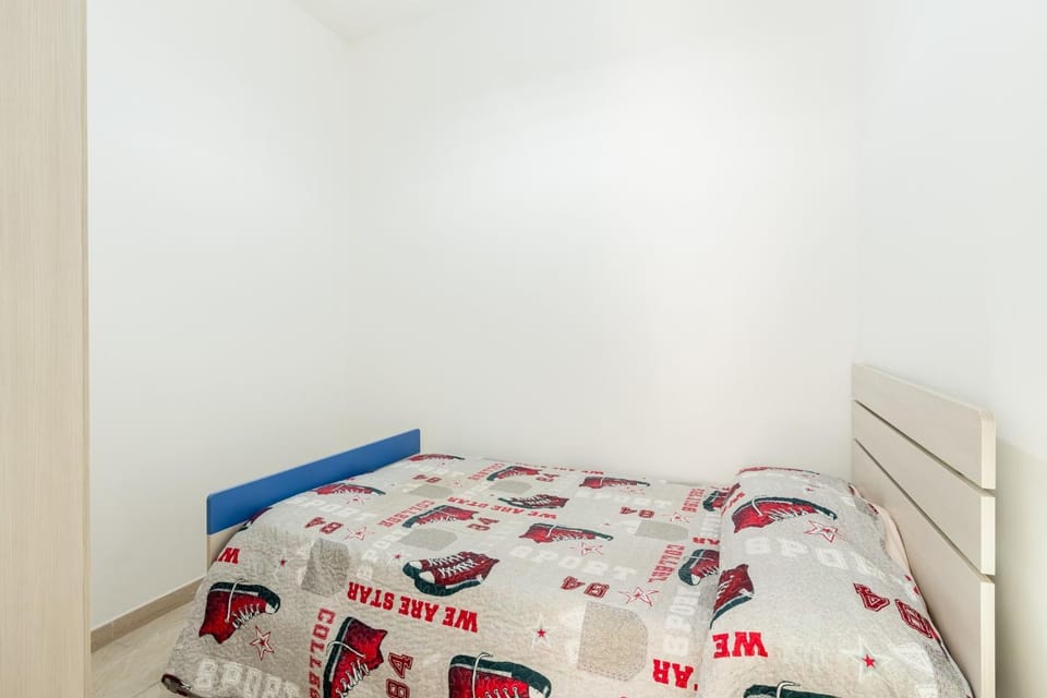 Living room, Bedroom