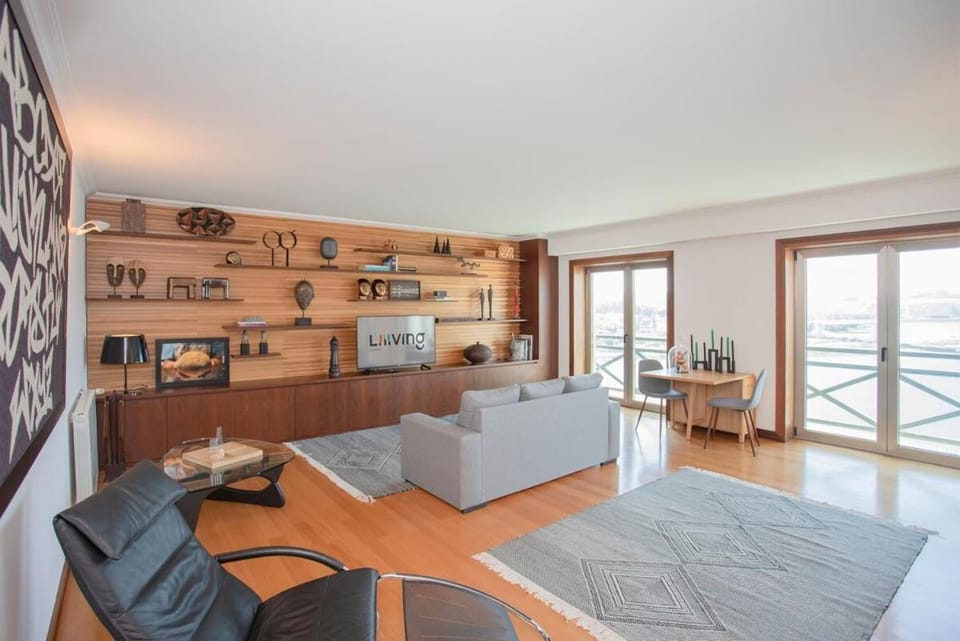 Liiiving in Porto - Douro Riverside Apartment Apartment in Porto