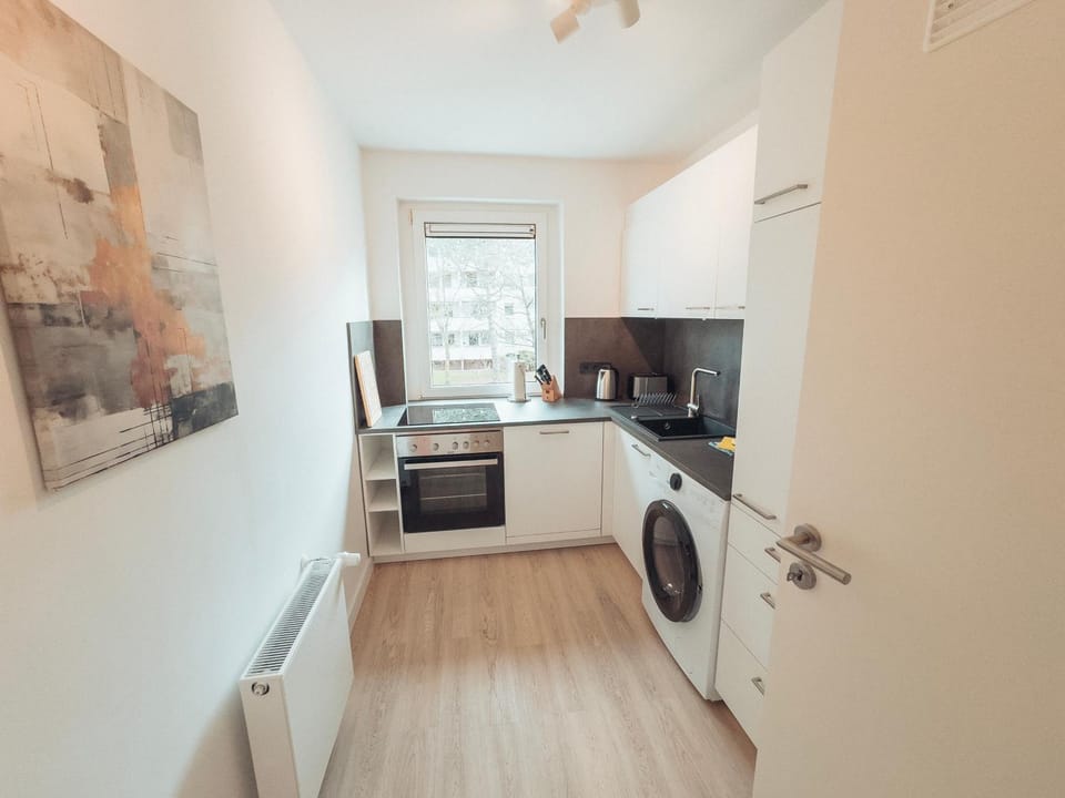 Kitchen or kitchenette, dishwasher, pet friendly, stove, toaster, washing machine