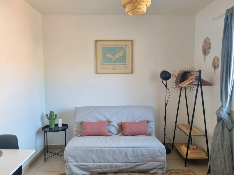 Joli studio lumineux centre avec parking securise dans quartier recherche Apartment in Aix-en-Provence