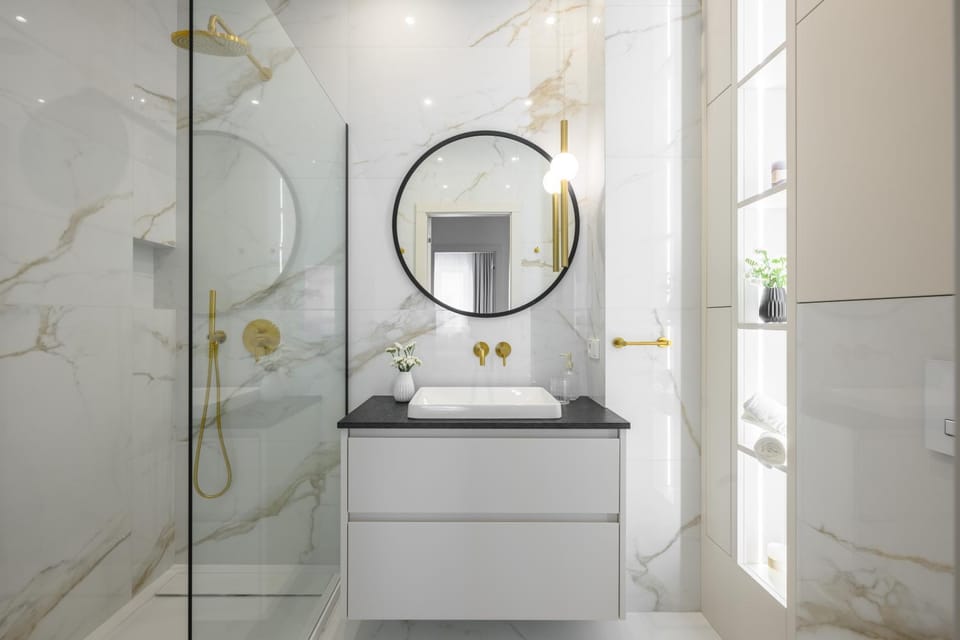 Shower, Toilet, Bathroom