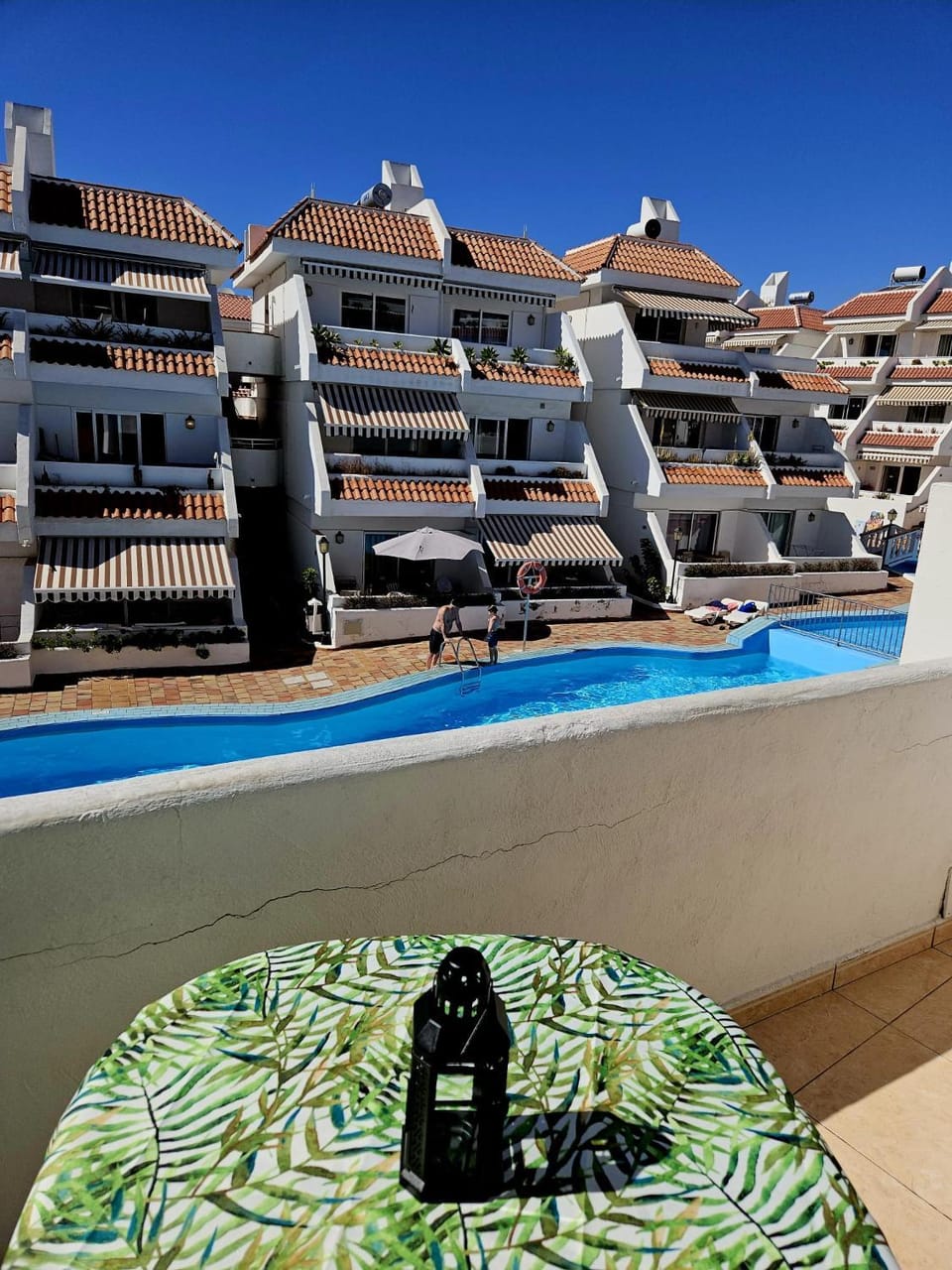 Property building, Balcony/Terrace, Swimming pool