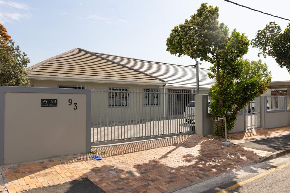 Malaika Guest House Bed and Breakfast in Cape Town