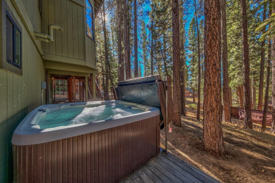 Peoples Choice at Heavenly - Pets Hot Tub Remodeled House in South Lake Tahoe