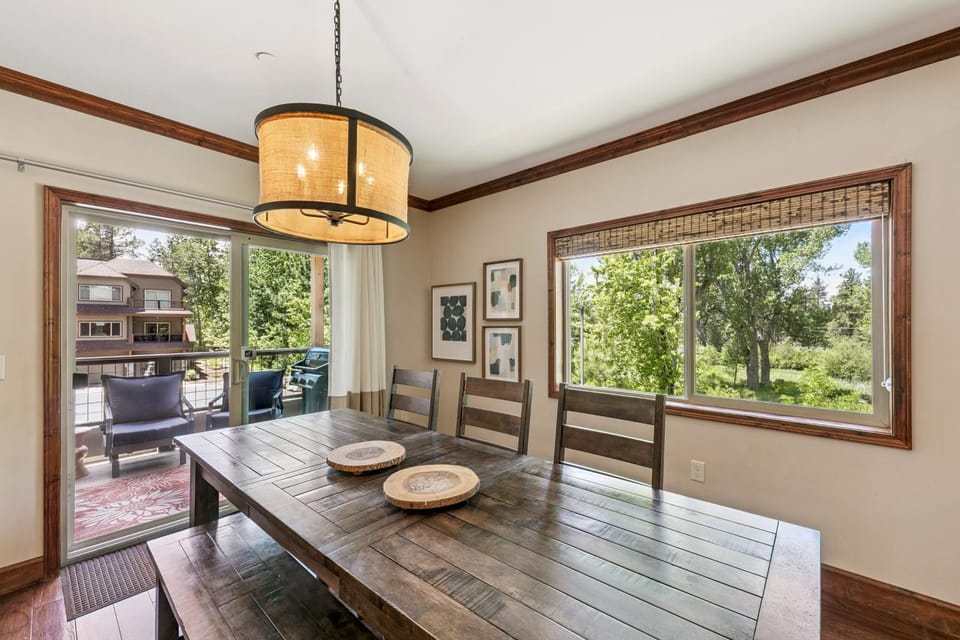 Steps to Heavenly Lake & More Tahoe Woods #101 House in South Lake Tahoe