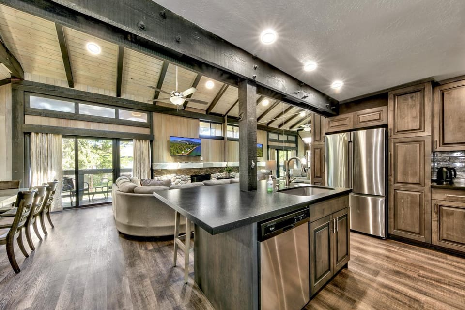 Lakeland Village #454 - Mountain Resort House in South Lake Tahoe