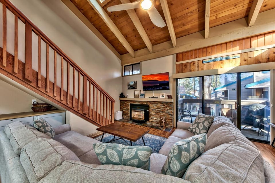 Lakeland Village #506 House in South Lake Tahoe