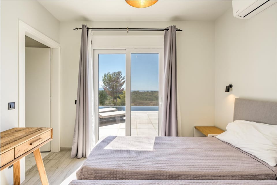 Garden, View (from property/room), Bedroom