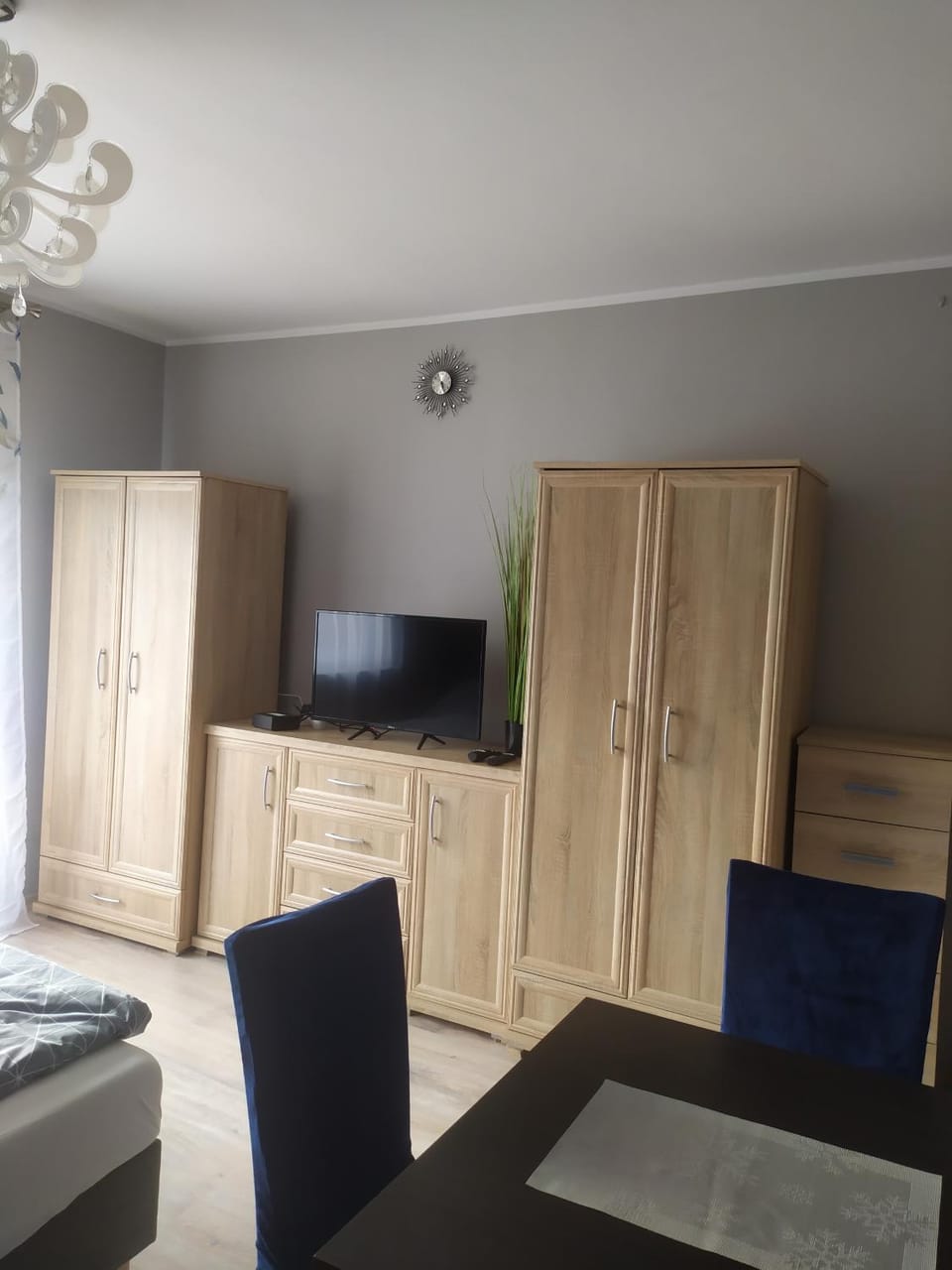 TV and multimedia, Living room, Seating area, hair dresser