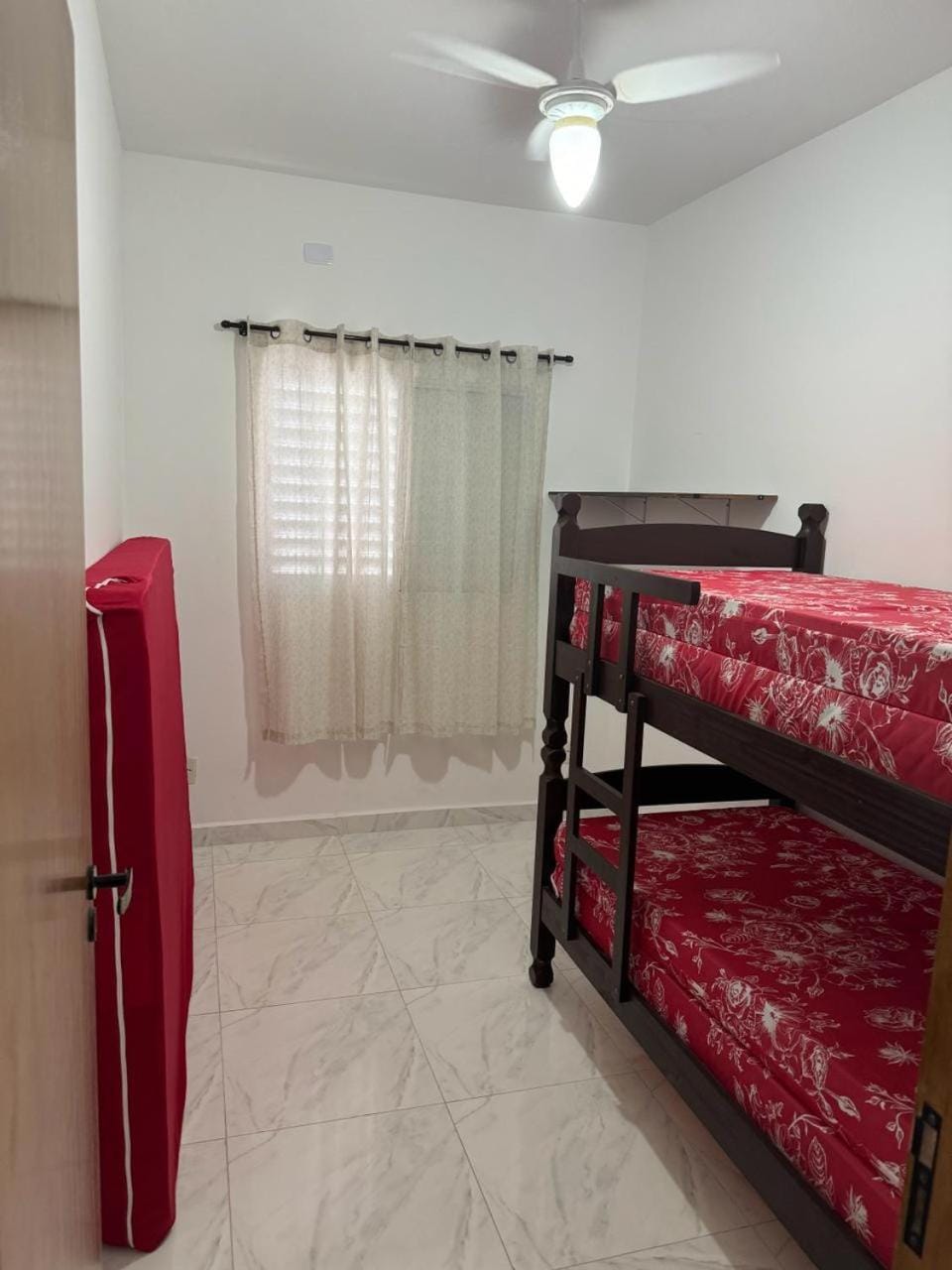Condomínio fechado residencial Capri Apartment in State of São Paulo