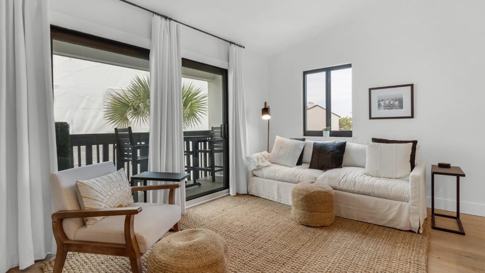 Beachside Condo 24 Here comes the Sun House in South Walton County
