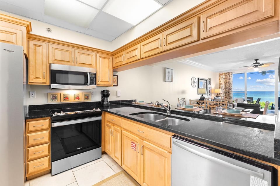 Kitchen or kitchenette, kitchen