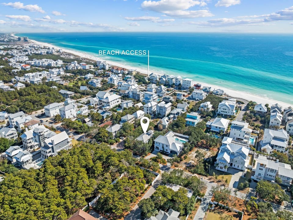 Property building, Nearby landmark, Neighbourhood, Beach
