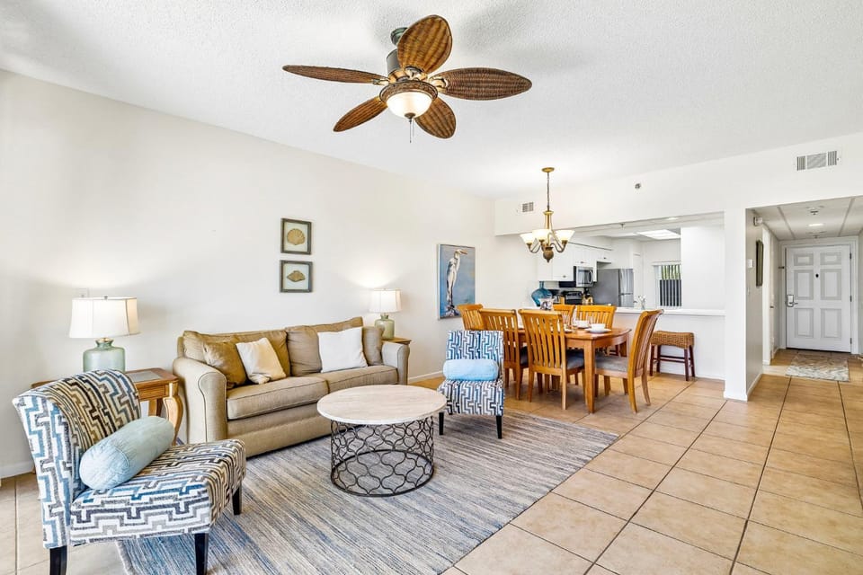 Living room, Family