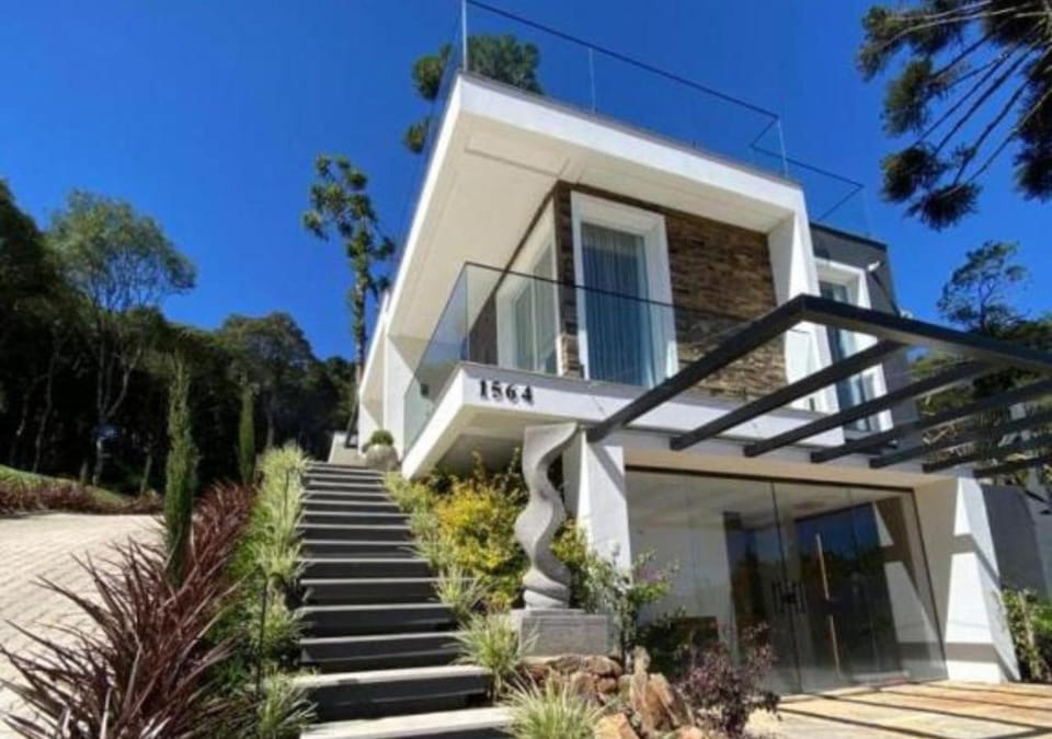 Property building, Spring, Day, Garden, Balcony/Terrace, Garden view