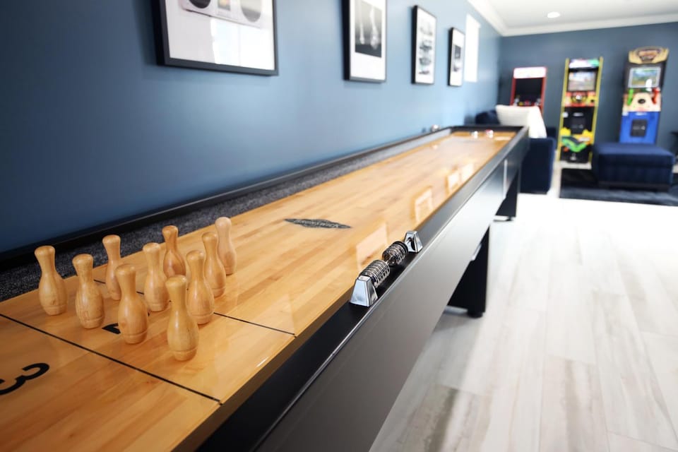 Game Room, Evening entertainment