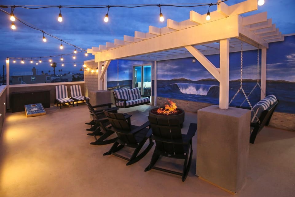 Patio, Balcony/Terrace, Seating area, fireplace