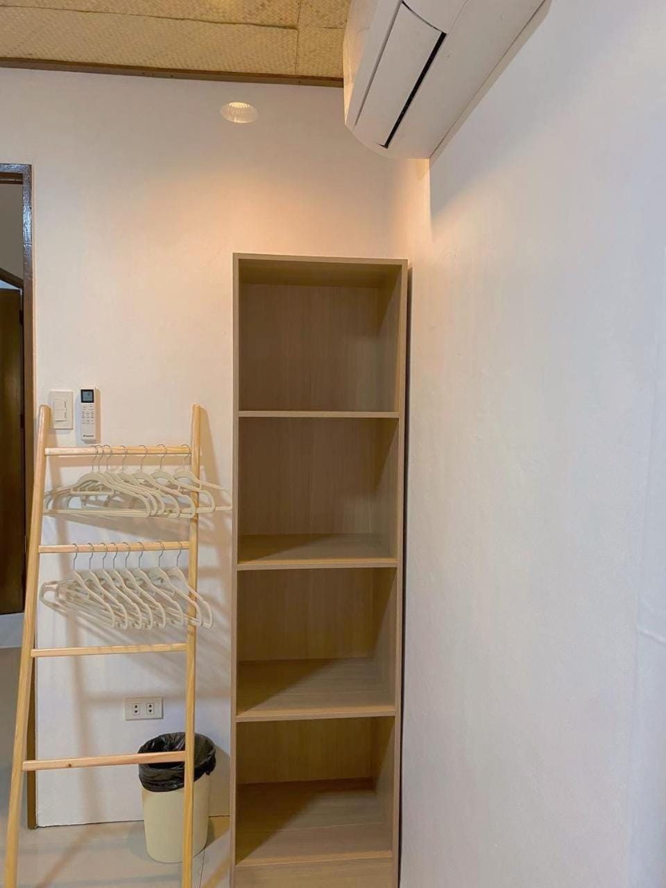wardrobe, air conditioner