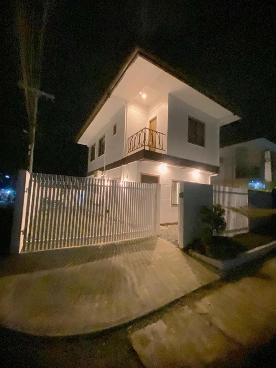 Property building, Night