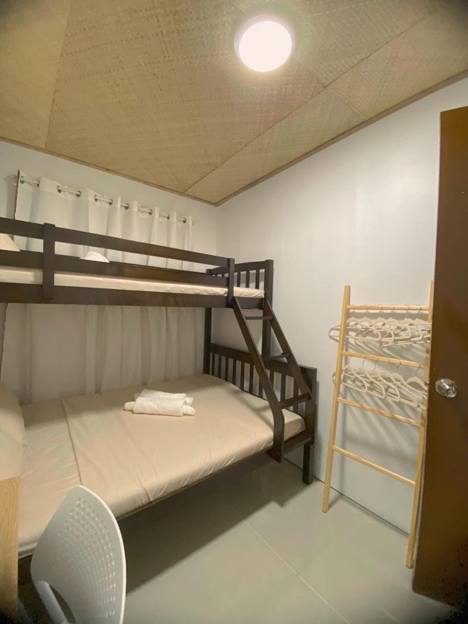 Bed, Photo of the whole room, Bedroom, bunk bed