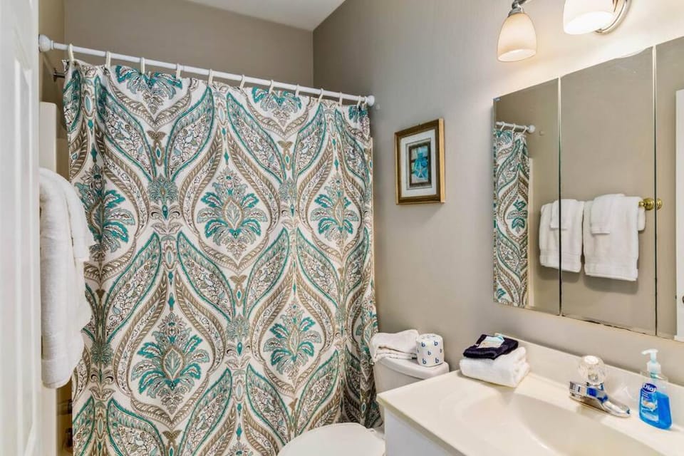 Shower, Bathroom
