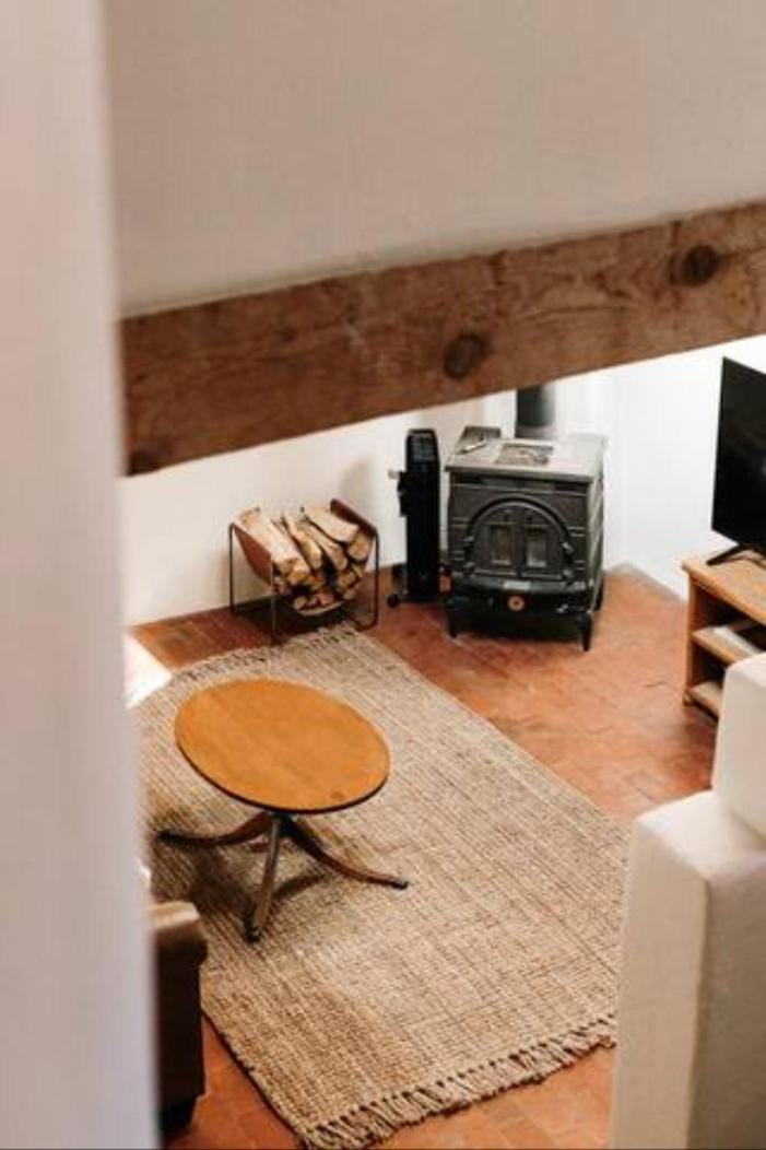 Communal lounge/ TV room, TV and multimedia, Living room, Seating area, Evening entertainment