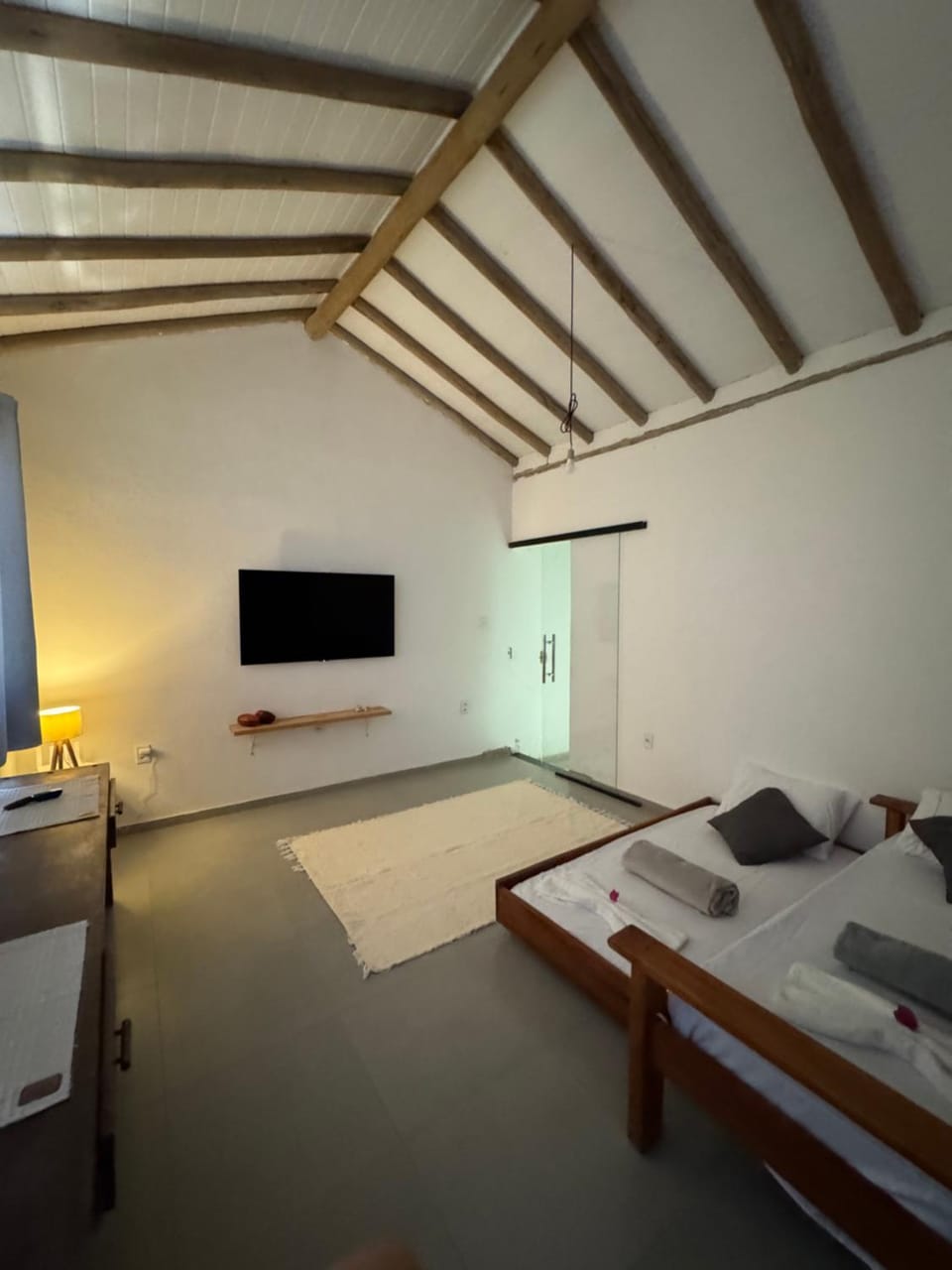Communal lounge/ TV room, Bed, TV and multimedia, Photo of the whole room, Bedroom, towels