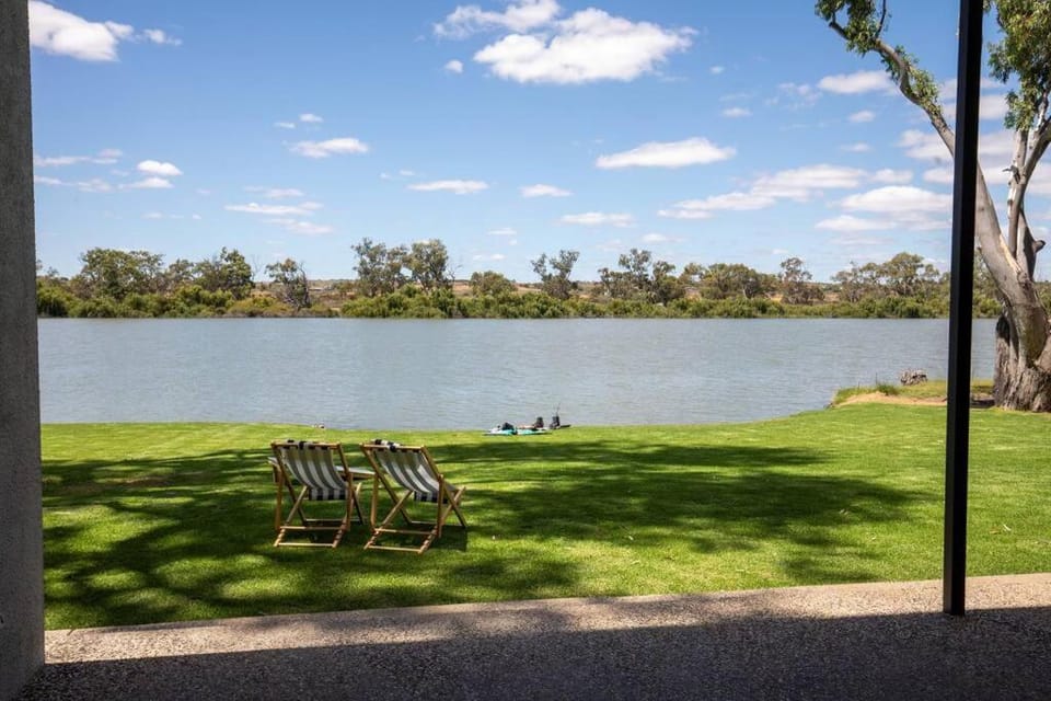 120 River Lane, Mannum House in Mannum