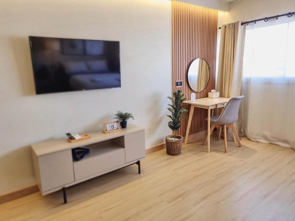 TV and multimedia, Seating area