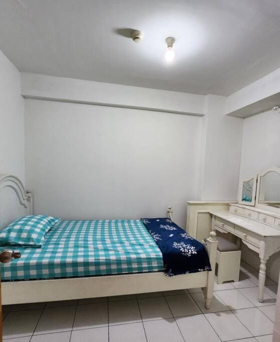 Kalibata City,Tower Borneo, 2 Bed Rooms Apartment in South Jakarta City