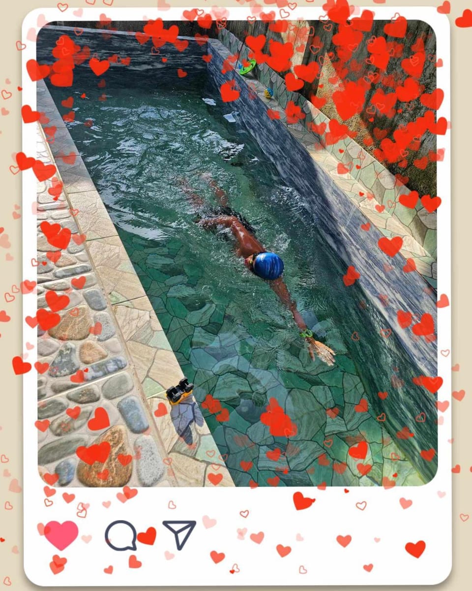 Swimming pool