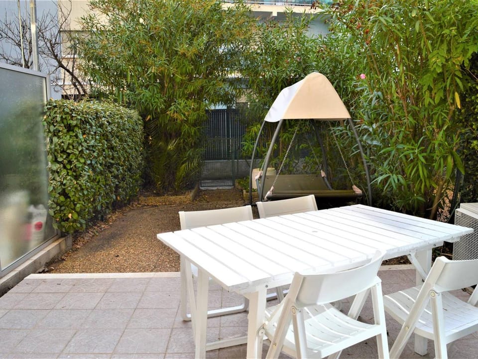 Studio climatisé, accès piscine, terrasse, proche plage et commerces - FR-1-226B-179 Apartment in Cavalaire-sur-Mer