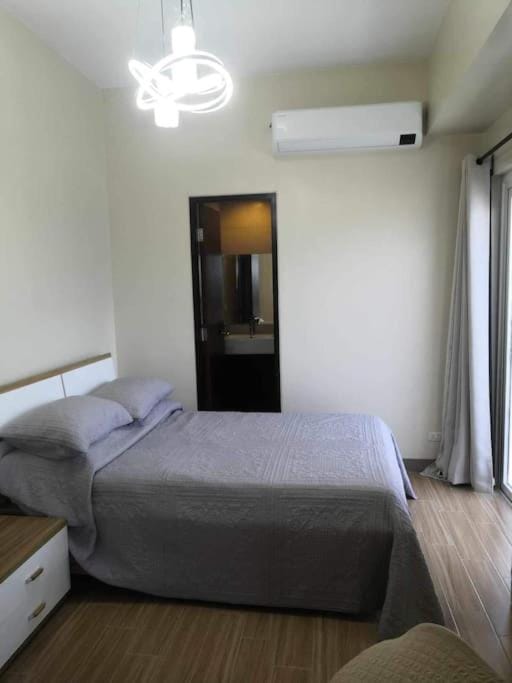 Bed, Bedroom, air conditioner