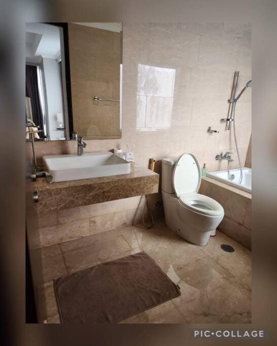 Toilet, Bathroom, Bath, towels